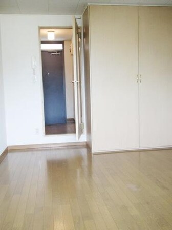 レオパレス葵第2の物件内観写真